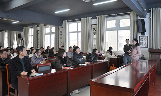 PG�ͽ�Ů�������ĳǷֹ�˾��ѵԲ������