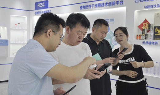 �ӱ�ʡ���زη�PG�ͽ�Ů����������������������������Ե